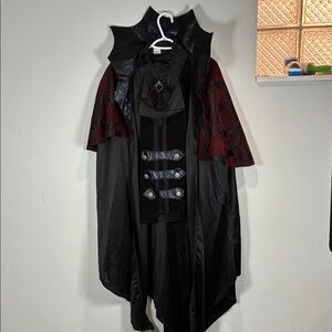 Spirit Men's Victorian Vampire Costume - Black and Red